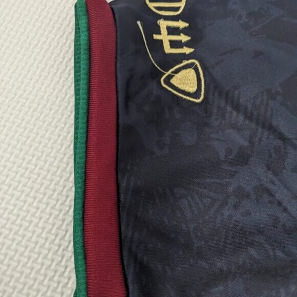 Portugal Ronaldo Black Jersey The Sui Jersey #7 Special Edition Version - Picture 9 of 9